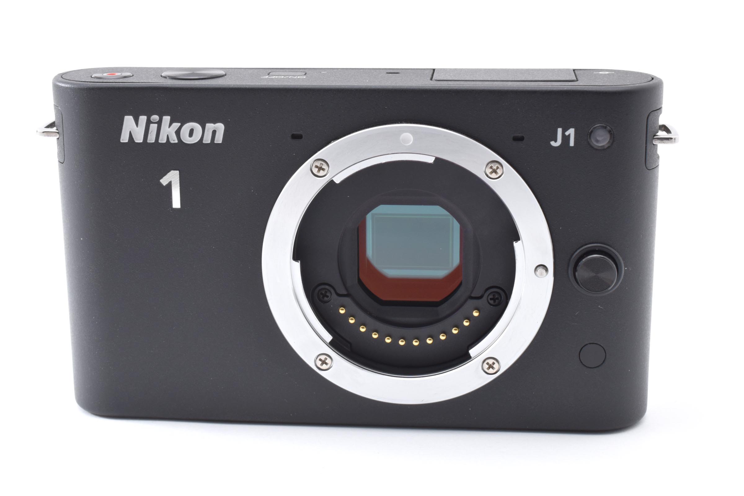 Nikon1 J1 Digital Camera 1Nikkor 10-30mm F3.5-5.6 + 18.5mm F1.8